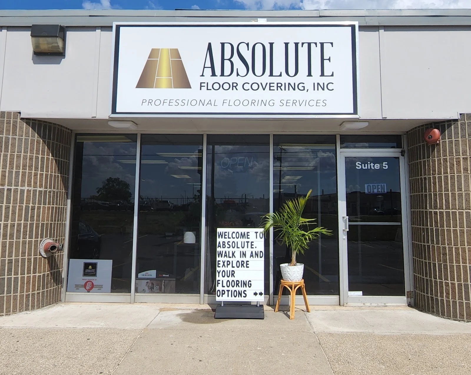 Luxury vinyl plank in Ada, MI
